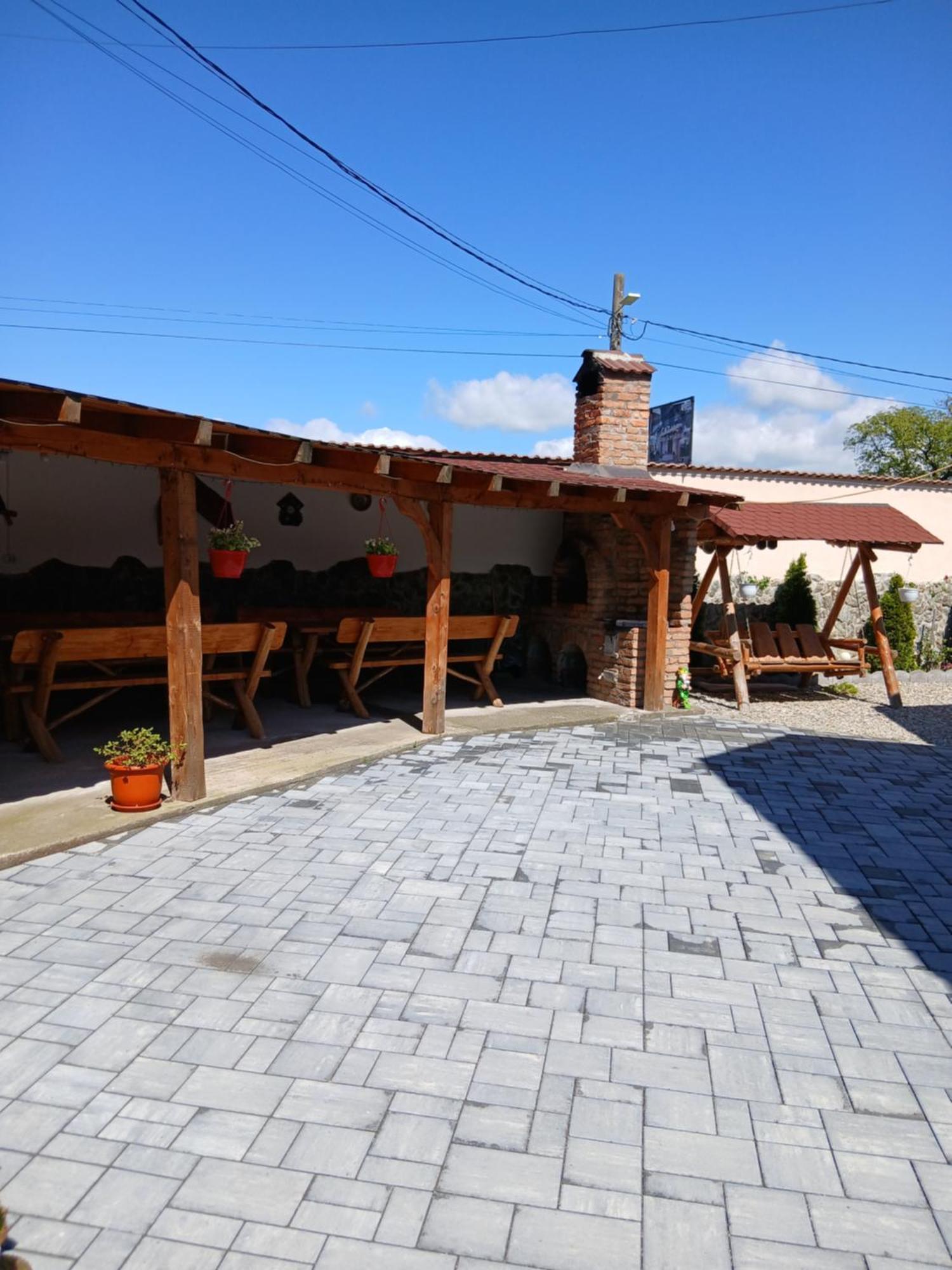 Casa Loredana Cîrţişoara Exteriér fotografie